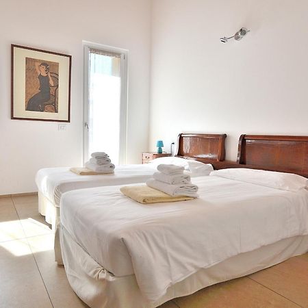 South Apartment With Pool Torri Del Benaco Exterior foto